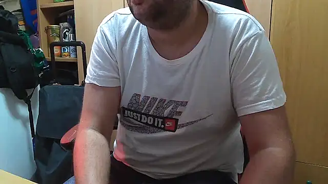 Snapshot of Javier_bear chatting on 07/28/26, 01:54 Javier bear online show from 07/28/26, 01:54