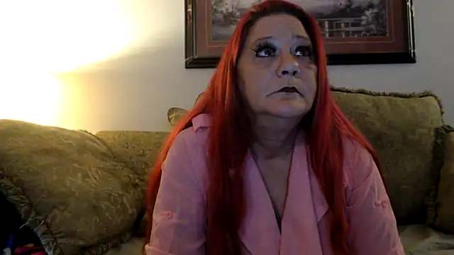 Snapshot of LexxiLeeds chatting on 10/12/25, 10:25 LexxiLeeds online show from 10/12/25, 10:25