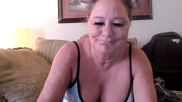 Snapshot of LexxiLeeds chatting on 02/26/26, 12:37 LexxiLeeds online show from 02/26/26, 12:37
