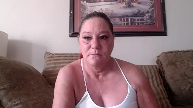 Snapshot of LexxiLeeds chatting on 05/18/26, 11:05 LexxiLeeds online show from 05/18/26, 11:05