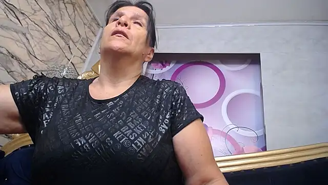 Snapshot of karito_mature17 chatting on 09/11/25, 11:10 karito mature17 online show from 09/11/25, 11:10