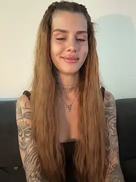 EmiliaCatalina online show from 05/31/26, 09:27