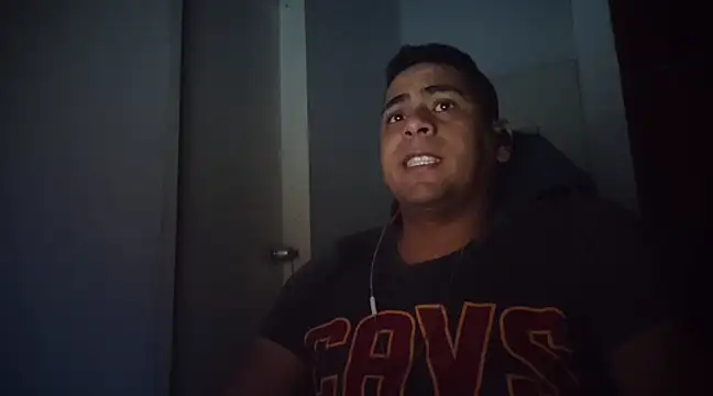 Snapshot of ElferXXX chatting on 02/26/25, 04:25 ElferXXX online show from 02/26/25, 04:25