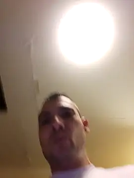 Snapshot of Zoltanioan26 chatting on 02/10/26, 11:20 Zoltanioan26 online show from 02/10/26, 11:20