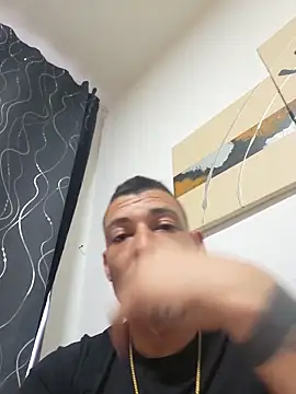 Snapshot of Zoltanioan26 chatting on 03/29/26, 03:45 Zoltanioan26 online show from 03/29/26, 03:45