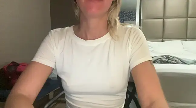 Snapshot of Aggbb chatting on 01/16/25, 03:35 Aggbb online show from 01/16/25, 03:35