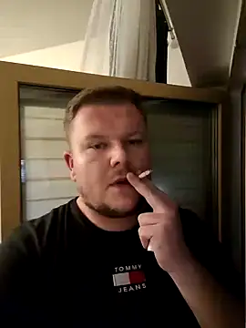 Snapshot of titovilan_PL chatting on 01/21/25, 01:18 titovilan PL online show from 01/21/25, 01:18