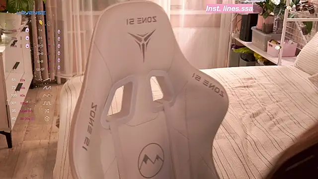 Snapshot of linessssa chatting on 01/09/25, 09:58 linessssa online show from 01/09/25, 09:58