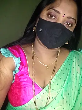 Snapshot of vani-09 chatting on 12/20/25, 04:41 vani-09 online show from 12/20/25, 04:41