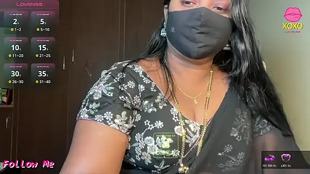Snapshot of vani-09 chatting on 02/10/26, 06:17 vani-09 online show from 02/10/26, 06:17