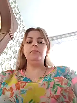 Lady nice cat online show from 02/15/25, 04:25