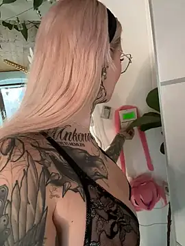 Stella-Kink online show from 02/17/25, 04:04