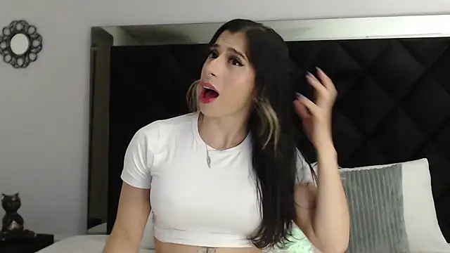 KinaCooper online show from 12/04/25, 05:43