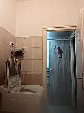 Snapshot of LauraBaby chatting on 02/25/26, 04:49 LauraBaby online show from 02/25/26, 04:49