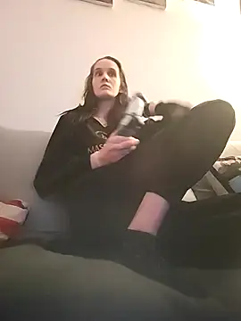 Snapshot of LauraBaby chatting on 03/12/26, 06:47 LauraBaby online show from 03/12/26, 06:47