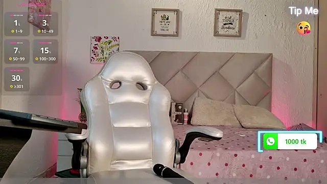 yuliana millerr online show from 10/19/25, 06:19