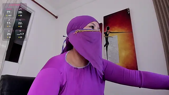 Amina hafsa online show from 02/12/25, 09:43