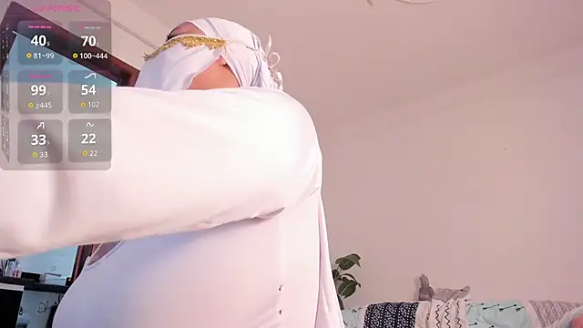 Amina hafsa online show from 09/21/25, 09:05