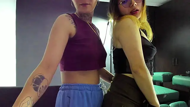 anaroman01 online show from 11/07/25, 01:38