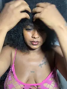 Snapshot of miss-jackson1 chatting on 02/15/25, 04:36 miss-jackson1 online show from 02/15/25, 04:36