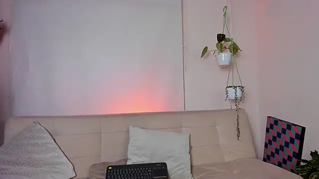 roselinedior online show from 02/06/25, 03:20