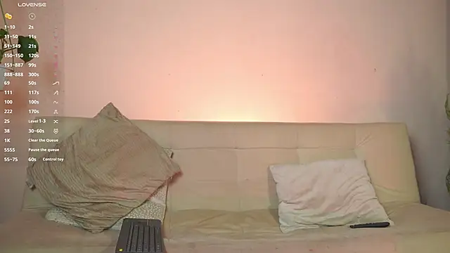 roselinedior online show from 03/10/25, 06:34