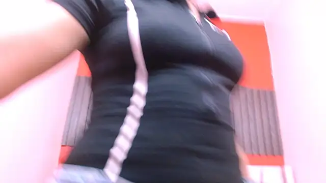 VeronicaRobles online show from 06/25/26, 06:23