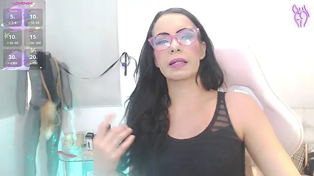 sasha mom69  online show from 11/29/25, 03:48