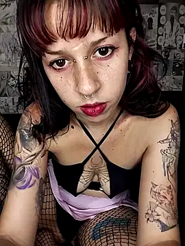 Snapshot of toxicsharmmy chatting on 10/20/25, 12:33 toxicsharmmy online show from 10/20/25, 12:33