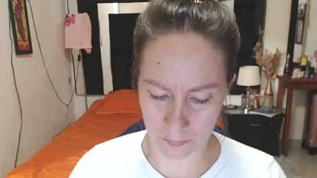 Snapshot of CATRINA-83 chatting on 10/29/25, 11:50 CATRINA-83 online show from 10/29/25, 11:50