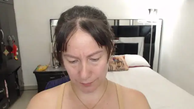 Snapshot of CATRINA-83 chatting on 01/15/26, 10:57 CATRINA-83 online show from 01/15/26, 10:57