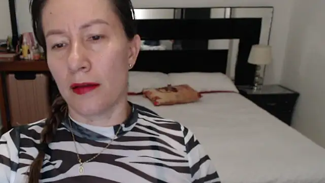 Snapshot of CATRINA-83 chatting on 01/16/26, 11:09 CATRINA-83 online show from 01/16/26, 11:09