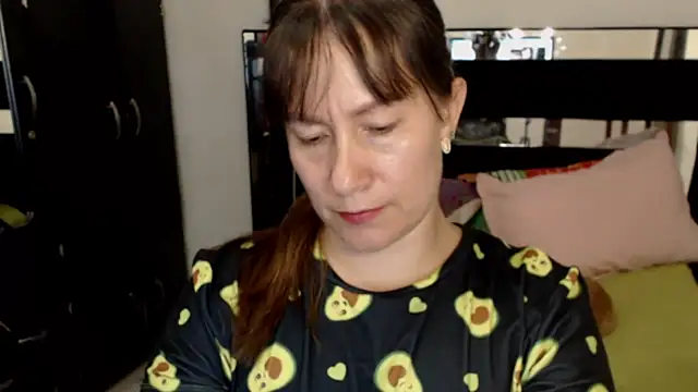 Snapshot of CATRINA-83 chatting on 02/05/26, 08:02 CATRINA-83 online show from 02/05/26, 08:02