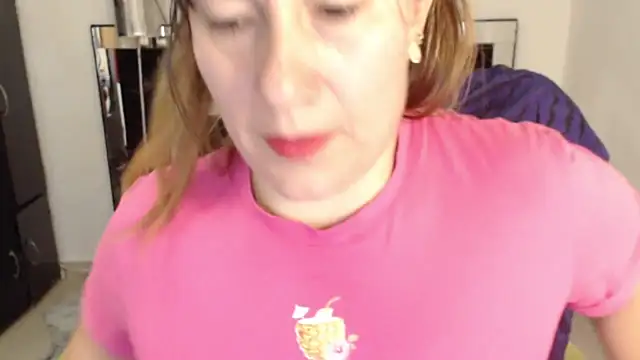 Snapshot of CATRINA-83 chatting on 02/08/26, 01:14 CATRINA-83 online show from 02/08/26, 01:14