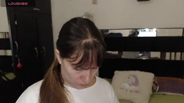 Snapshot of CATRINA-83 chatting on 02/10/26, 01:48 CATRINA-83 online show from 02/10/26, 01:48