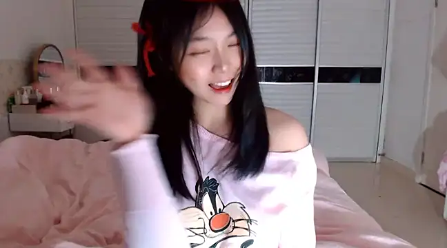 -Lucky Girl online show from 01/13/25, 11:19