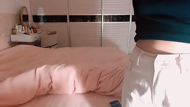 Snapshot of -Lucky_Girl chatting on 02/25/26, 01:26 -Lucky Girl online show from 02/25/26, 01:26