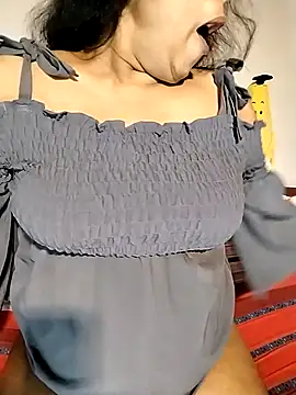 Snapshot of Quite_Malsha chatting on 03/12/25, 06:40 Quite Malsha online show from 03/12/25, 06:40