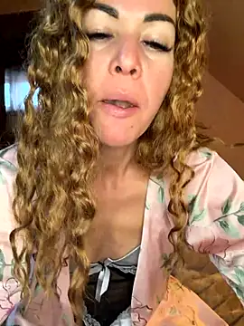 tmona1917 online show from 12/15/25, 09:46