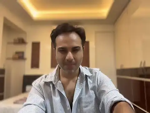 Snapshot of immog727 chatting on 03/27/26, 06:18 immog727 online show from 03/27/26, 06:18