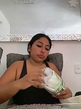 emmyjhonson07 online show from 12/02/24, 02:30