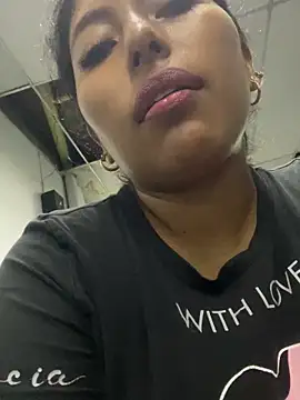 emmyjhonson07 online show from 02/27/25, 11:31