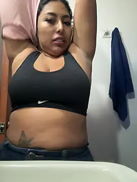 emmyjhonson07 online show from 04/24/26, 11:23