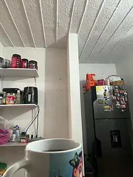 emmyjhonson07 online show from 04/27/26, 12:03