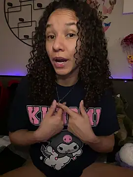 Snapshot of _Neeka_ chatting on 12/11/24, 04:07 Neeka online show from 12/11/24, 04:07