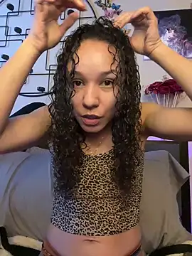 Snapshot of _Neeka_ chatting on 01/31/25, 03:11 Neeka online show from 01/31/25, 03:11