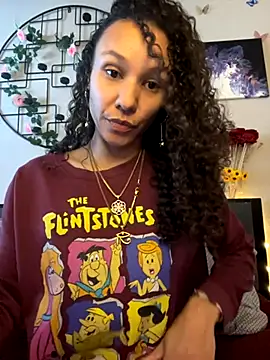 Snapshot of _Neeka_ chatting on 10/28/25, 03:14 Neeka online show from 10/28/25, 03:14