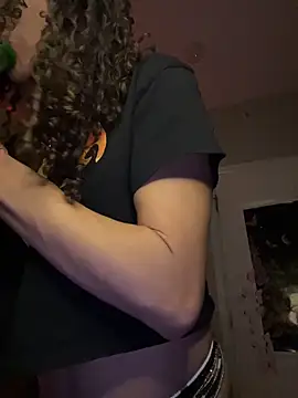 Snapshot of _Neeka_ chatting on 02/27/26, 03:50 Neeka online show from 02/27/26, 03:50