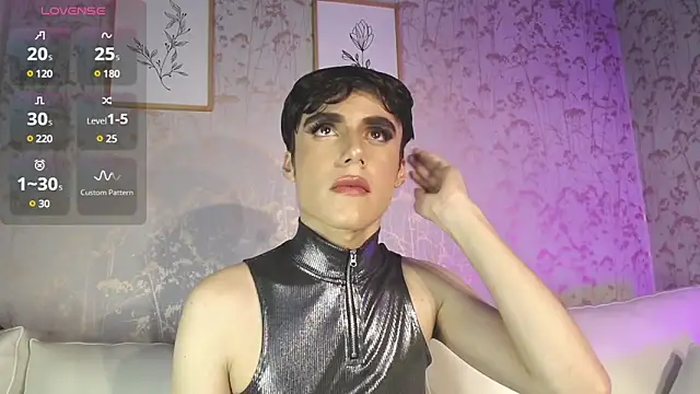 Snapshot of ChristianM_18 chatting on 12/16/24, 06:10 ChristianM 18 online show from 12/16/24, 06:10