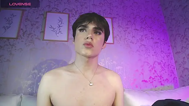 Snapshot of ChristianM_18 chatting on 02/26/25, 10:47 ChristianM 18 online show from 02/26/25, 10:47